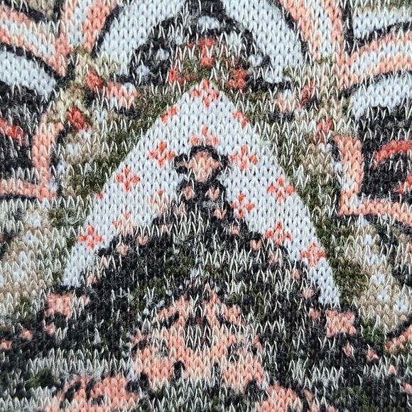 No Comment Coral Medallion Juniors Crochet Lace Trim Top Size Small Soft Knit - Picture 4 of 7